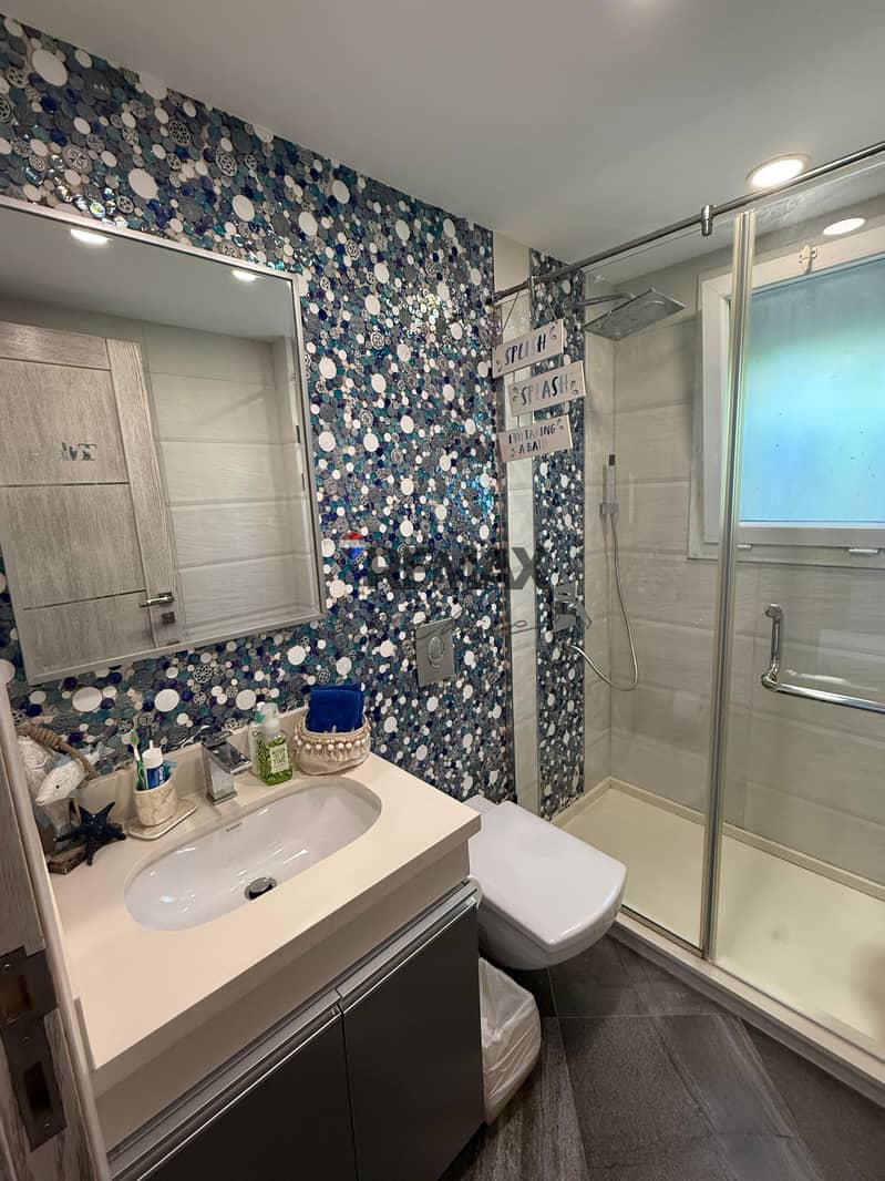 14 6bae5cdd-99ce-49b5-b0dd-1efff33ea257. jpg