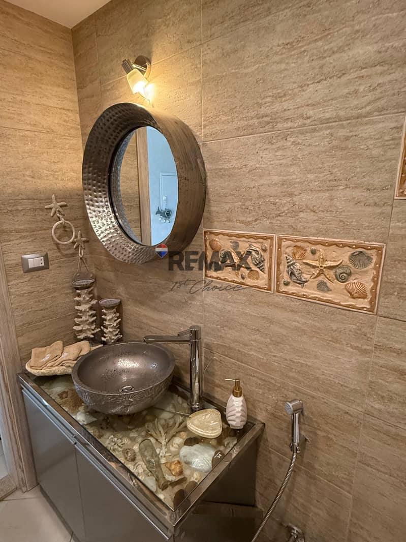 17 f9584aa4-6844-46cf-80ff-128ff8169b5a. jpg