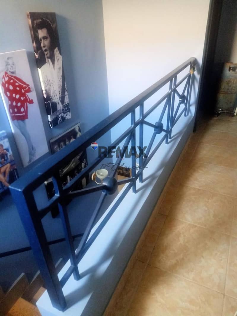 18 961517d3-e6fc-41b3-bf4c-2e5a70e36b33. jpg