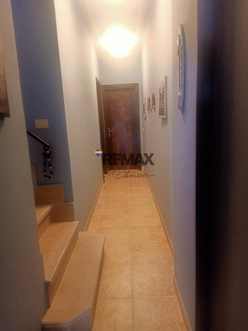 19 a891d674-cfb8-4d8f-8b65-653fd3c9ff17. jpg