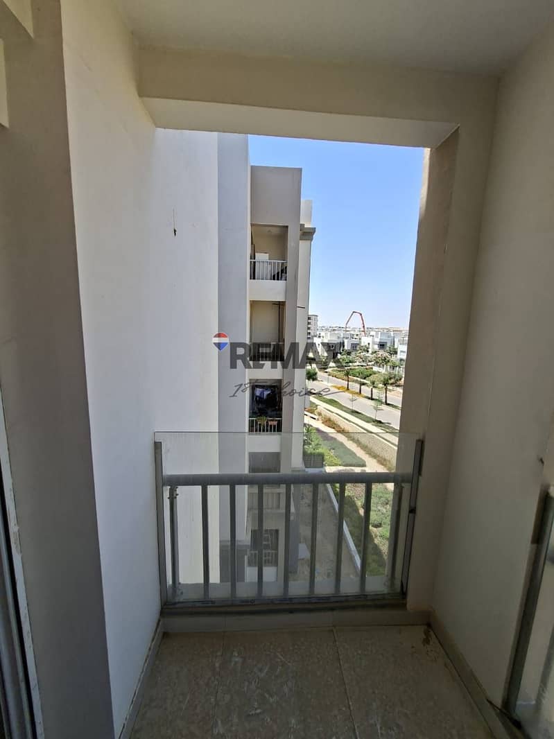 18 WhatsApp Image 2025-10-12 at 11.23. 56. jpeg