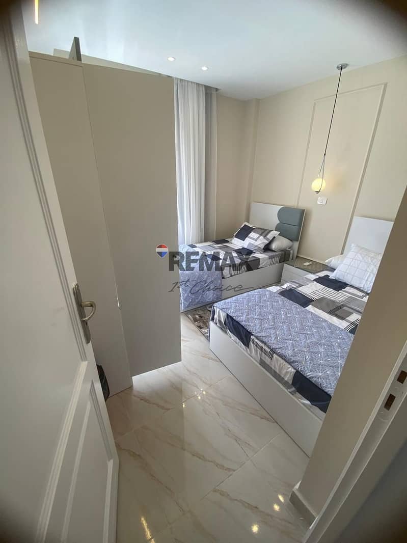 6 988df311-664a-4d6c-a2f2-0510f75984cd. jpg