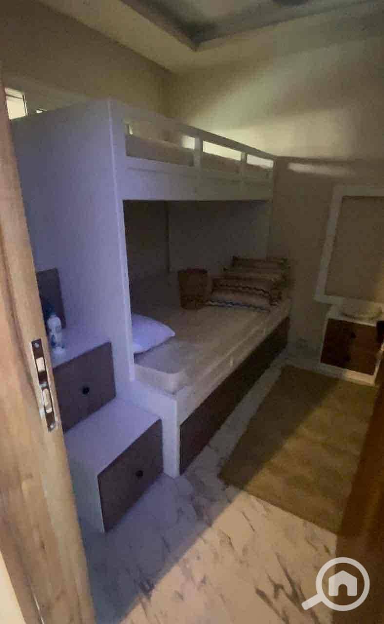 5 4f195e20-b918-47c8-bbb3-c1f9a46e3597. jpg