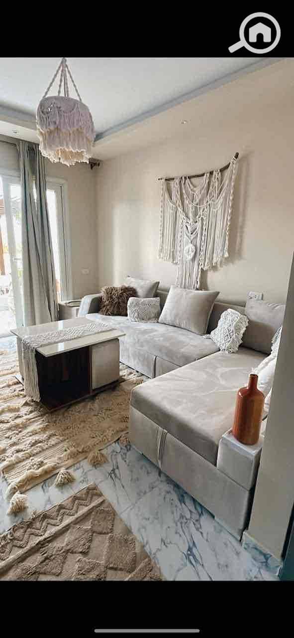 14 4b6eba03-392e-4c85-a250-68db3e514e09. jpg