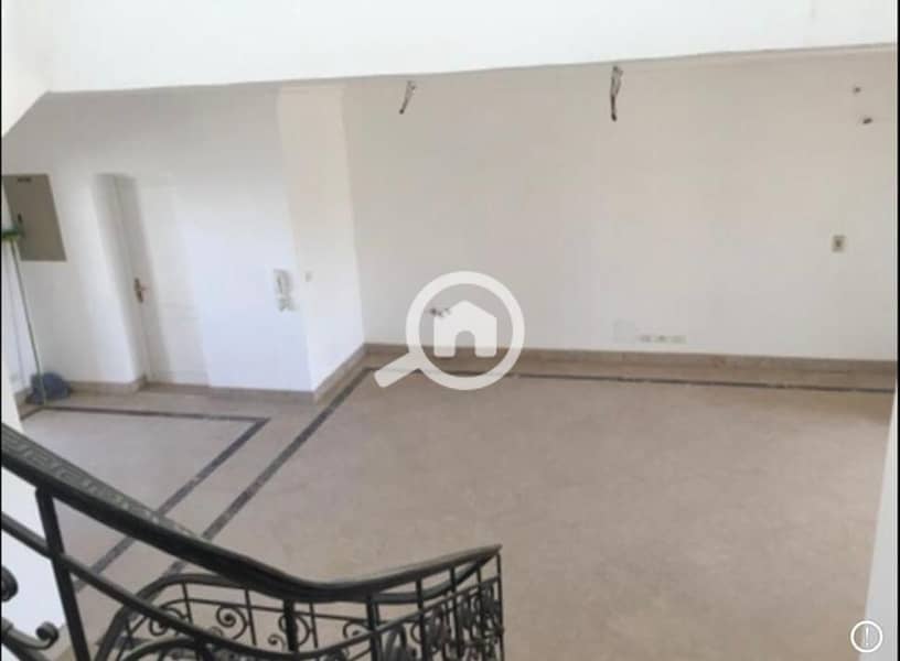 8 50cf4e4d-0131-4498-82d5-52c9c963983d. jpg