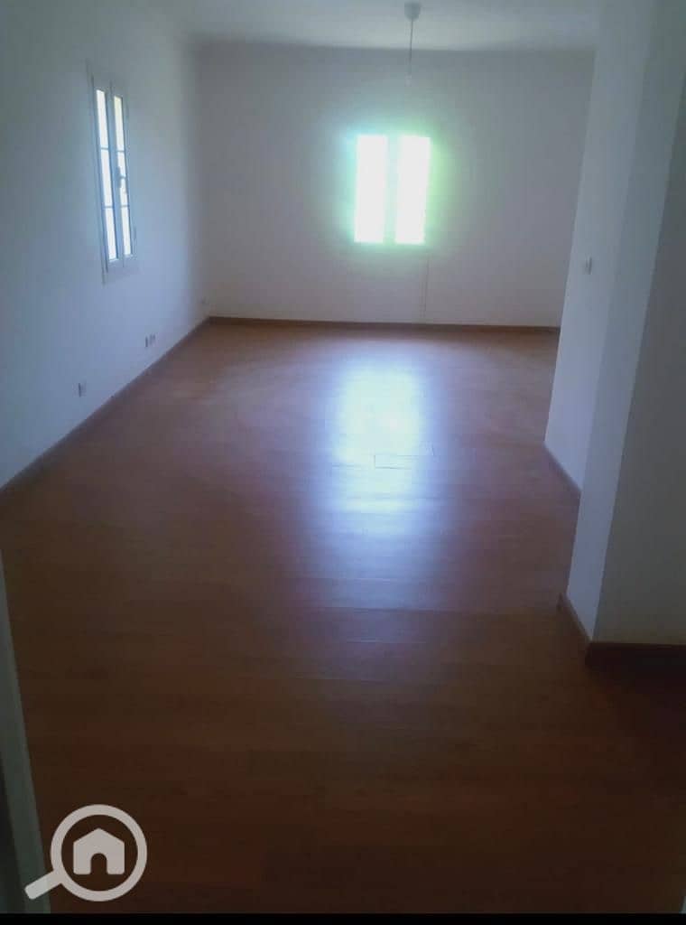 16 91775aa9-7f98-4b7f-8bcc-3cdddb757e5f. jpg