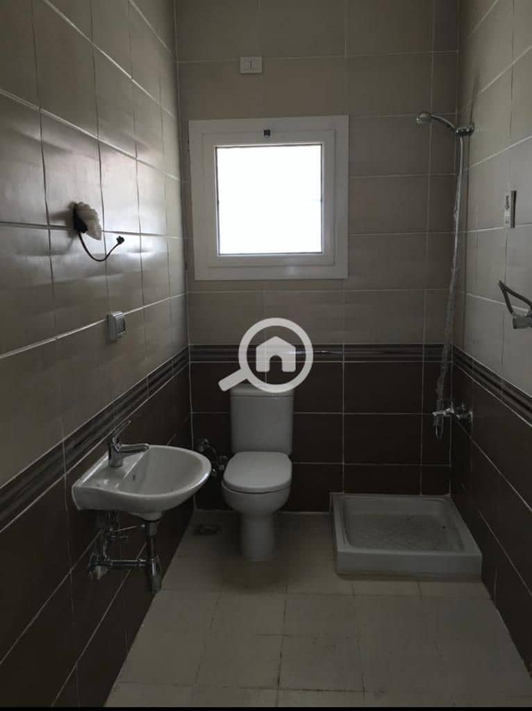 18 9321c241-a349-4c10-8f7f-4d2af2160e7d. jpg