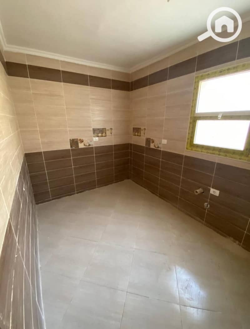 10 WhatsApp Image 2025-11-24 at 11.27. 31_fc91a91e. jpg