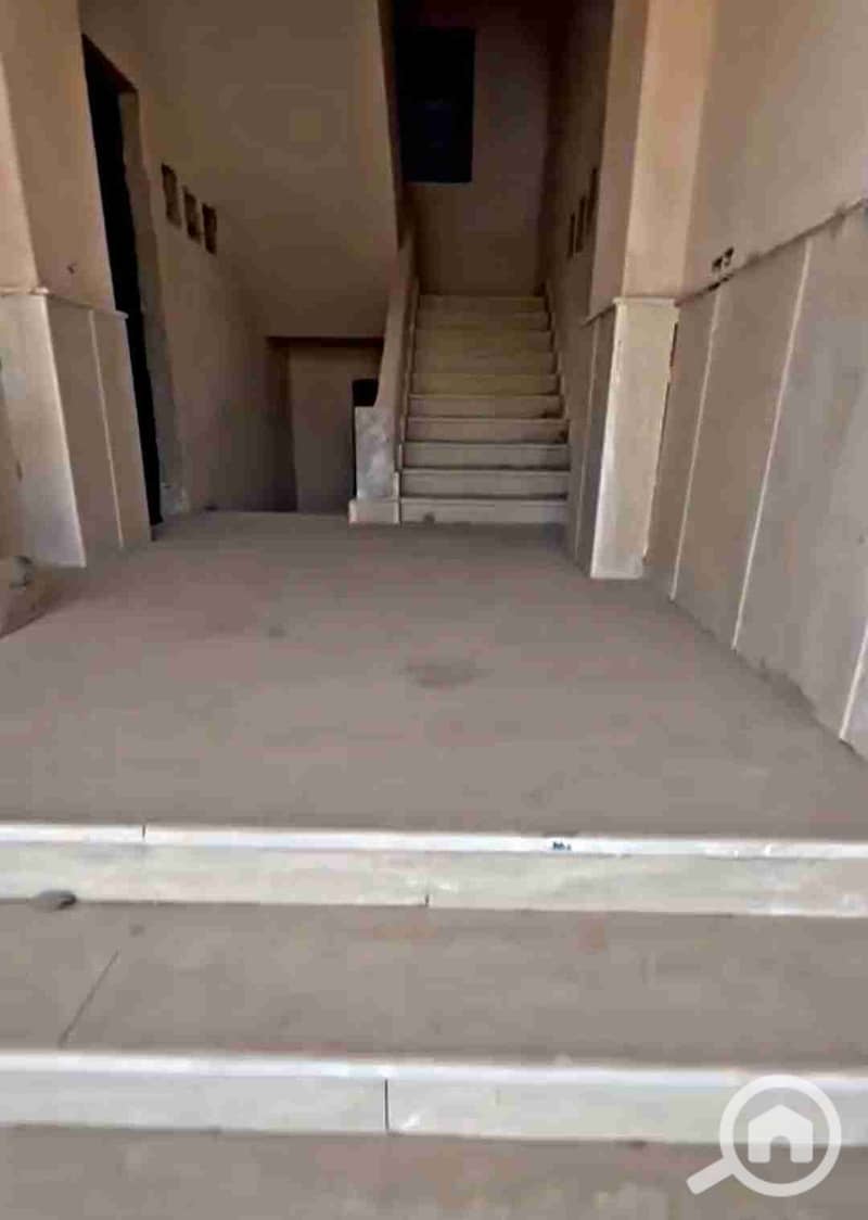 5 Picsart_25-11-24_10-26-53-436. jpg