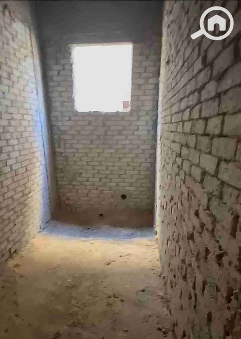 7 Picsart_25-11-24_10-30-04-906. jpg