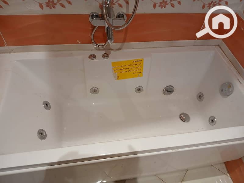 9 ae95a18f-7dac-43af-a38c-52d36e03c002. jpg