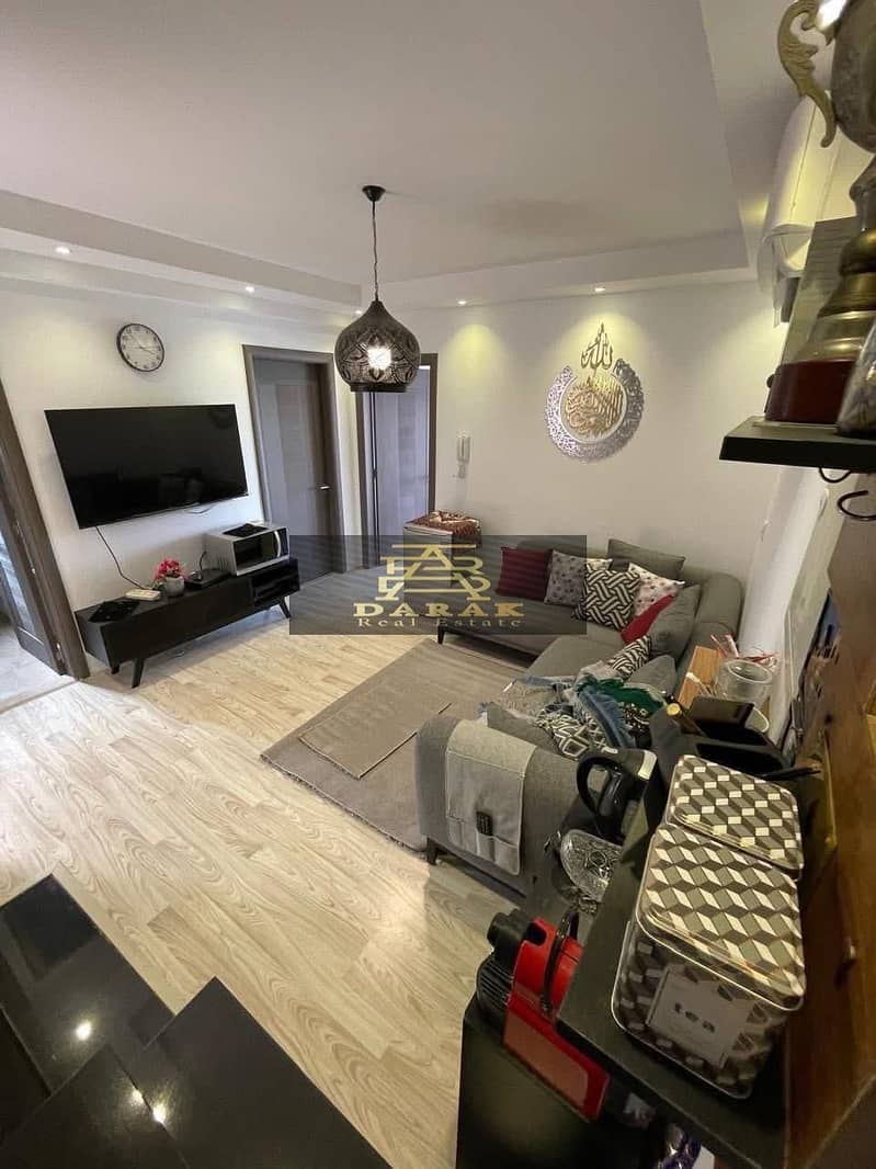 2 380ce3f5-1ce7-4a9f-8091-485e4a7b15bb. jpeg