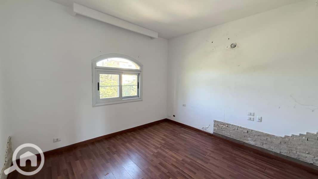 17 406dc88f-4c79-4d4f-b072-b05c4a2a8f89. jpg