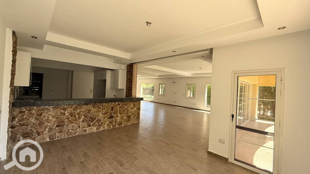 20 23d858fc-4950-4180-8a0a-a3d1b526441e. jpg