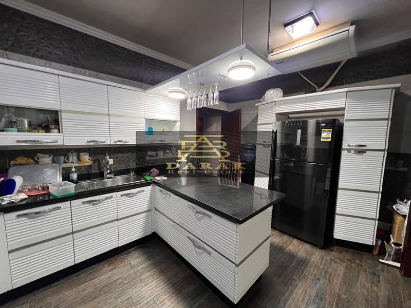 8 WhatsApp Image 2025-10-01 at 16.22. 48_1a24bca5. jpg