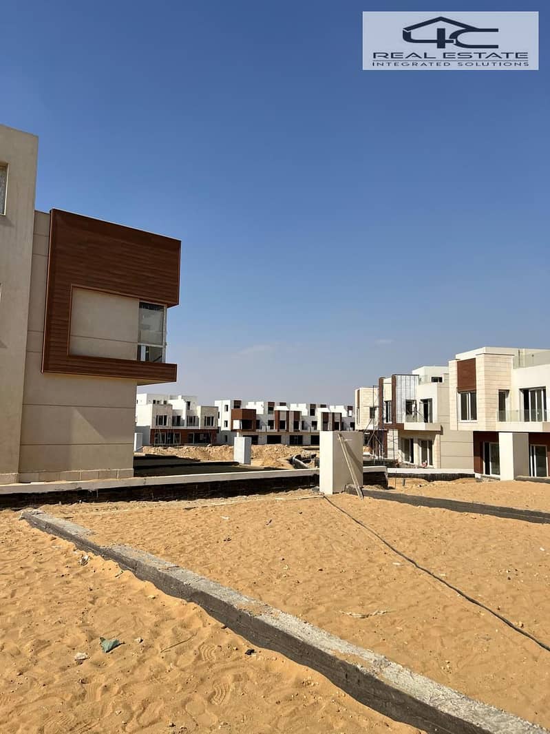 10 WhatsApp Image 2025-11-23 at 11.33. 14 PM (1). jpeg