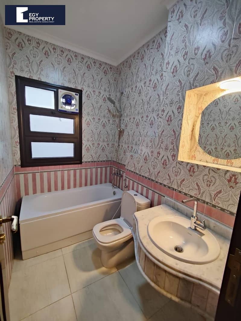 4 _files_d49ddc04-2d0d-4d0e-98c0-ec4a73f05110. jpeg