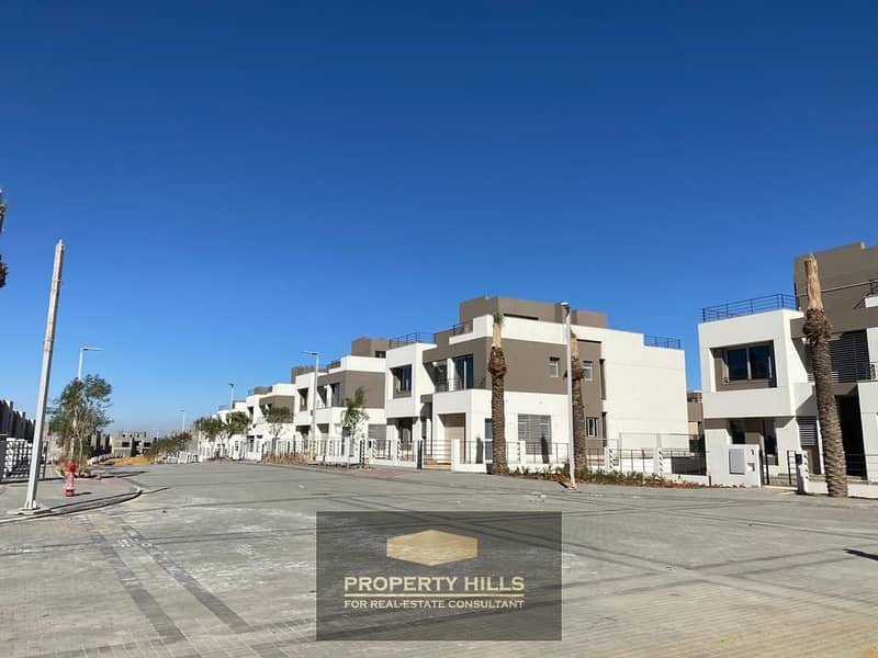 4 WhatsApp Image 2025-11-04 at 12.27. 10 PM. jpeg