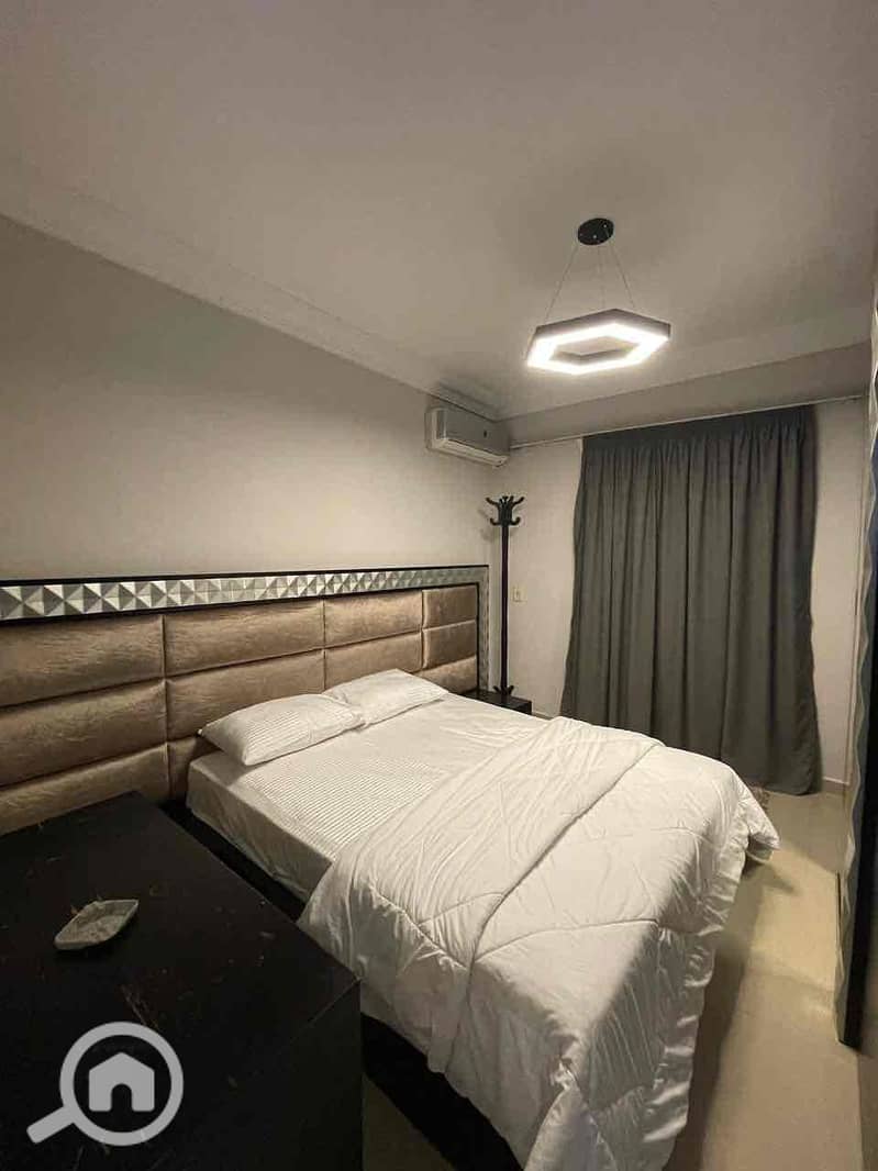 4 87f5bc50-da0d-425f-823d-67946dbc23f7. jpg