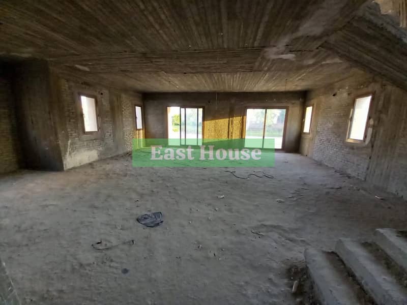 9 f8b647c0-9acf-4f77-af6d-077d64a2614a. jpg