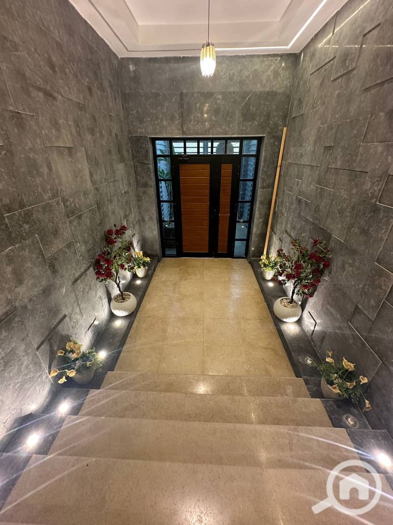 5 0f009263-340d-4e08-8257-0a6a7c683ea2. jpeg