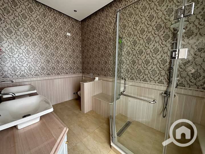 10 90765340-12e4-4b53-b031-ef8a516a280e. jpeg