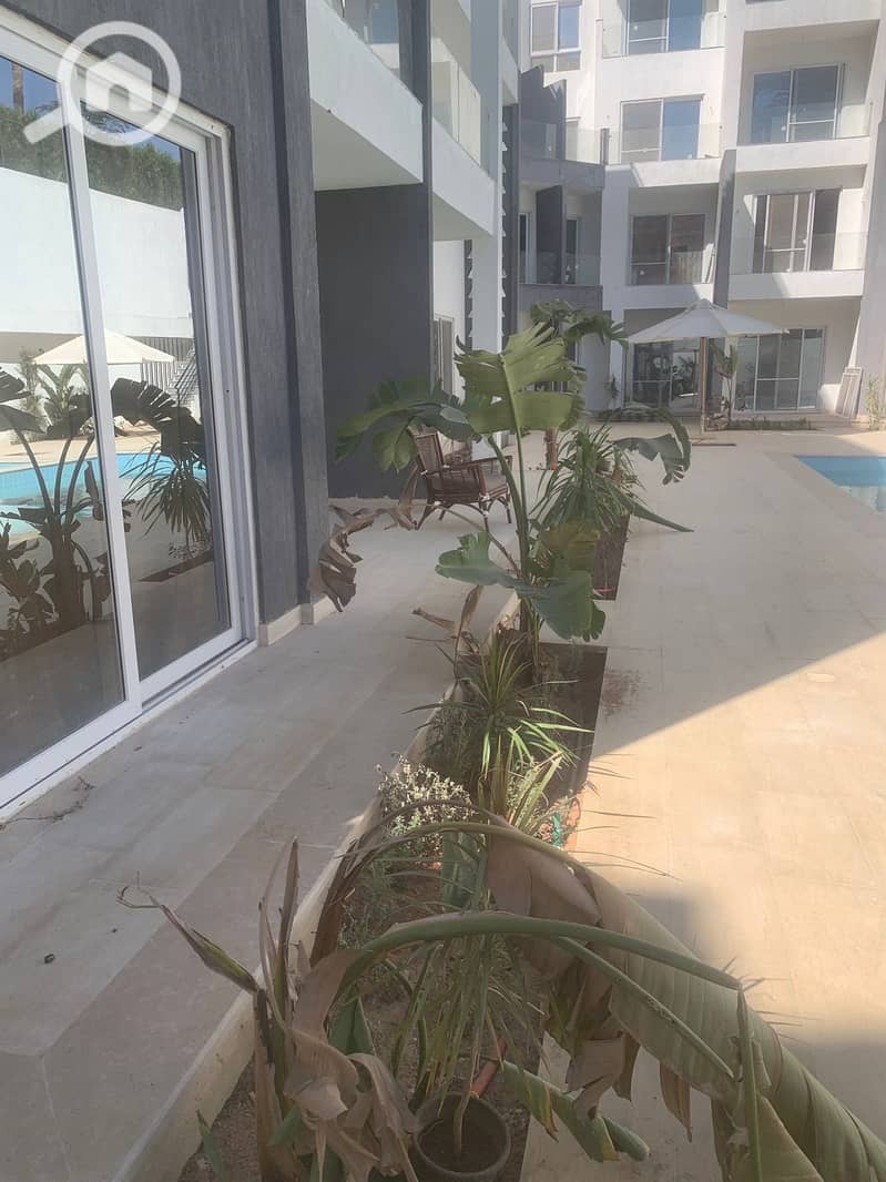 3 30ec655f-f70b-4125-a73c-4fdeb50cf0dc. jpg