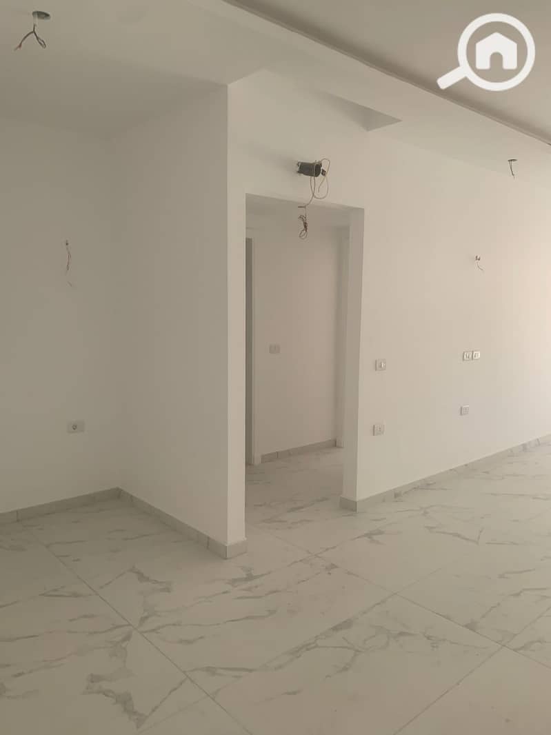 5 1c2eab72-f91a-42eb-8758-ddb21629957c. jpg