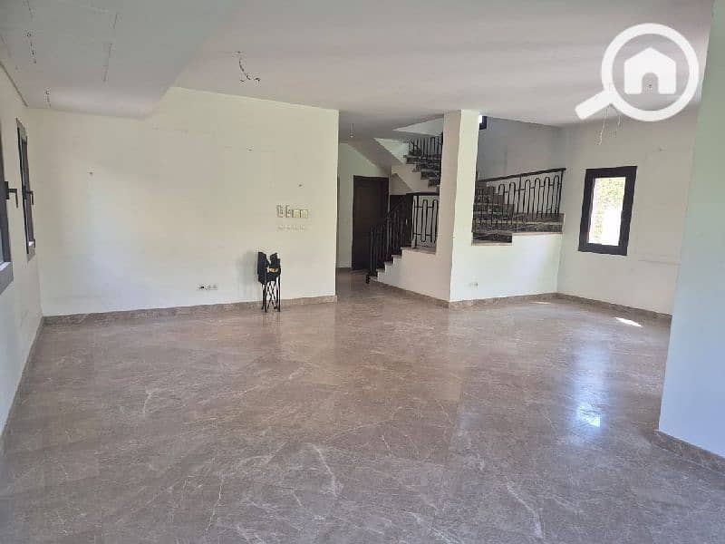 8 WhatsApp Image 2025-05-05 at 18.11. 48 (1). jpg