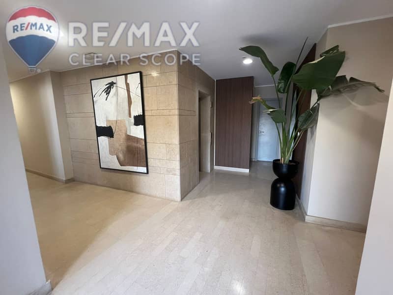 10 e7193cf3-ae5d-40f9-9298-8ca77dec0b10. jpeg