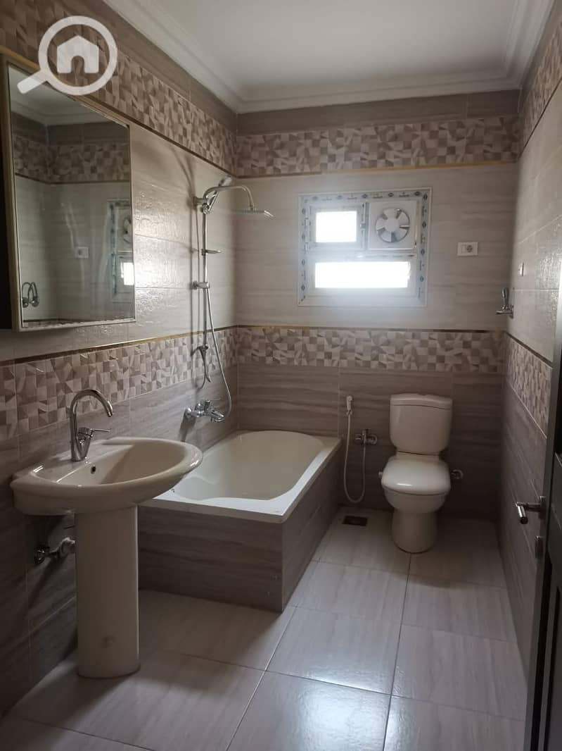 6 WhatsApp Image 2025-11-18 at 2.55. 52 PM. jpeg