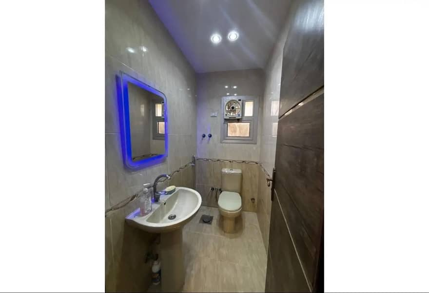 4 2143be1f2f7948379cd051cd7a5e6f7f. jpg