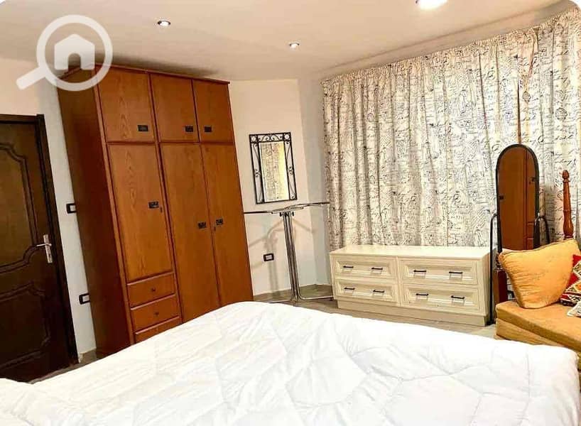 7 d8eb71c1-e0e7-4f14-a9cf-84b66176944f. jpg