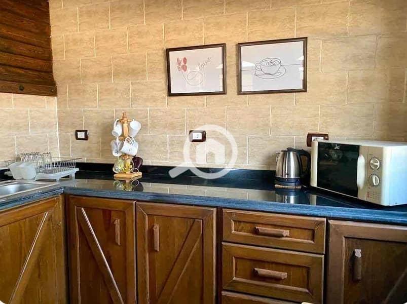 14 adc172d5-0a0a-4527-a8fe-f0184fbf15af. jpg