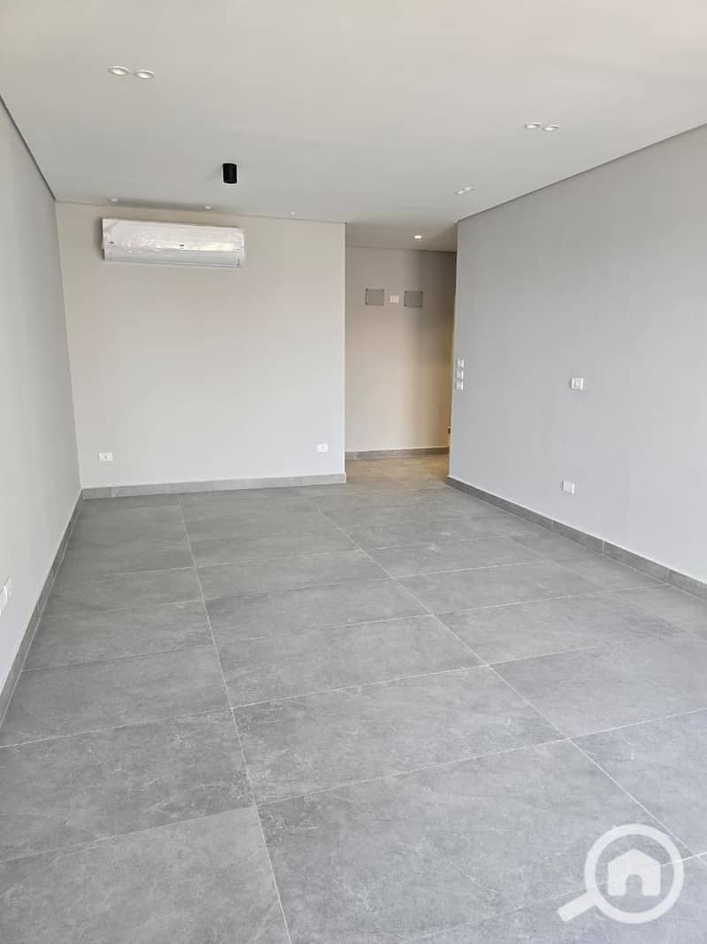 5 WhatsApp Image 2025-10-04 at 11.13. 17 AM. jpeg