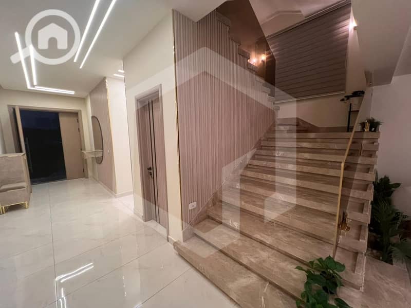 6 Palm Valley 6. jpg