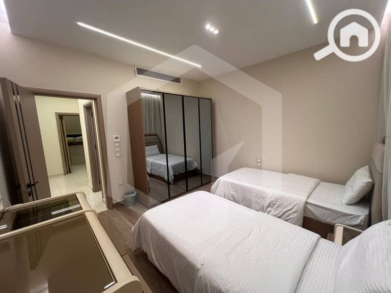 12 Palm Valley 12. jpg