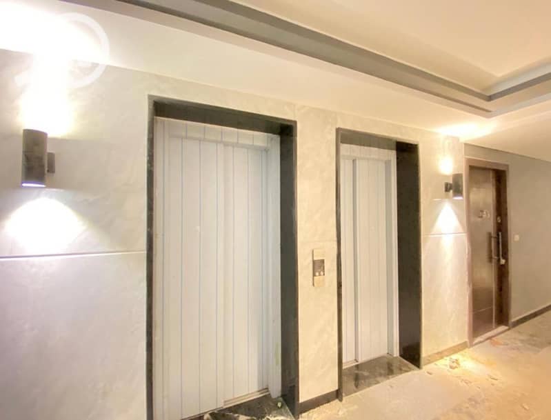 10 fb795d9e-d18f-488f-bfc1-c0ef0d41667f. jpg