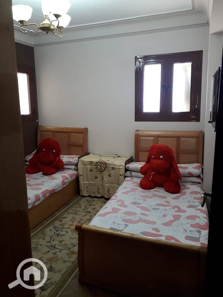 7 5717a0e3-905d-486e-8828-d93ab77811a7. jpeg