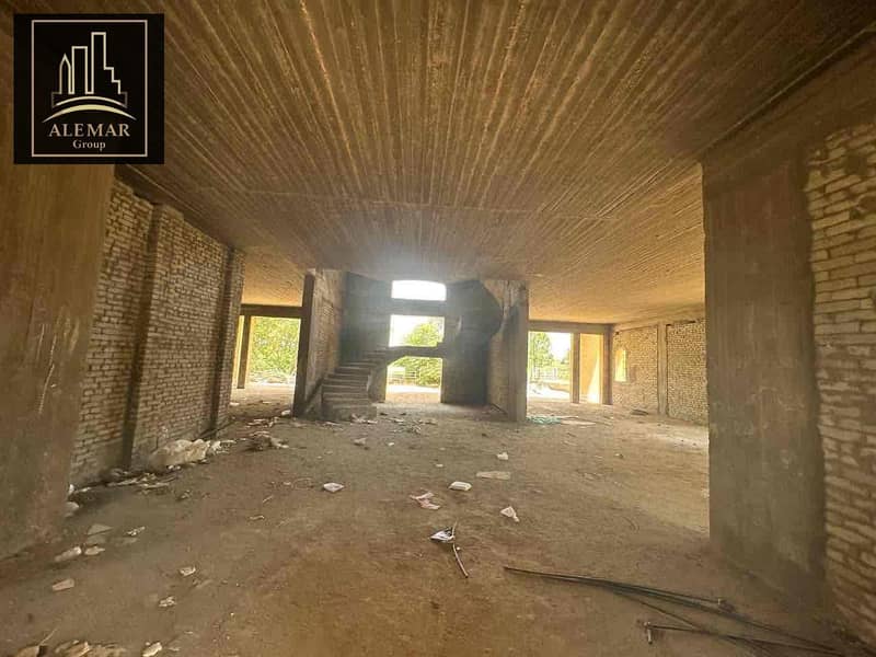 5 272e3b67-3a45-454c-8d06-73ade4bd9ece. jpg