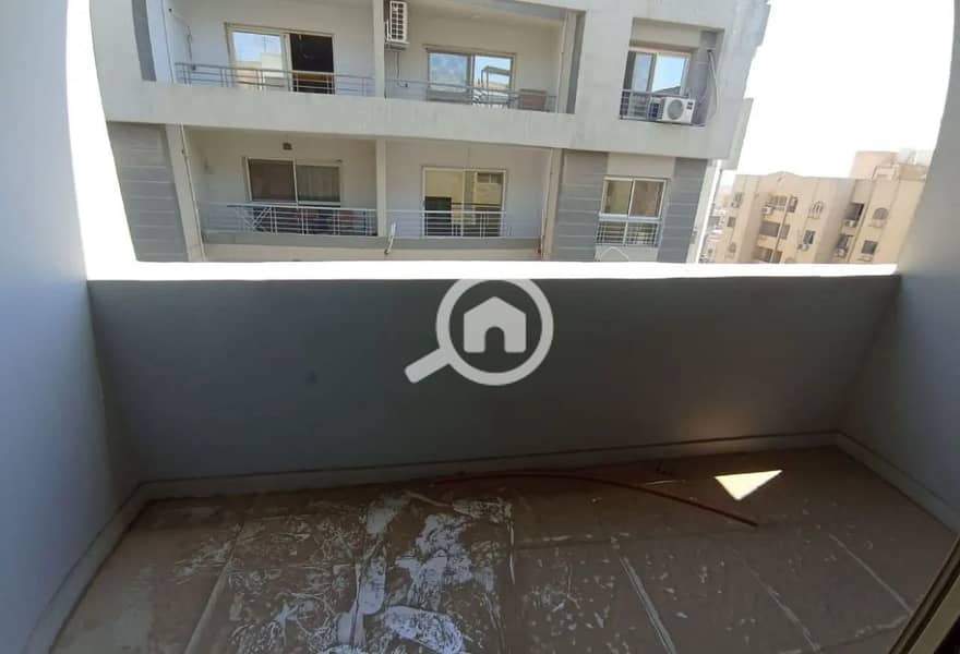 7 084a3a5731784d5e9c92bf63d2f9d1cb. jpg