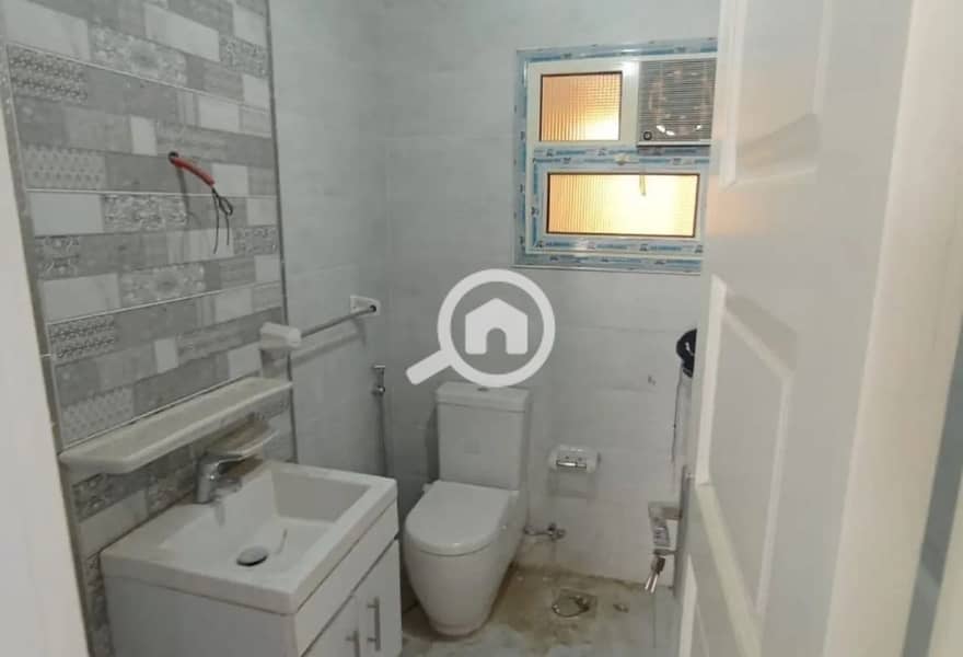 11 beaed4d97626443aa0e0b93f8c644975. jpg