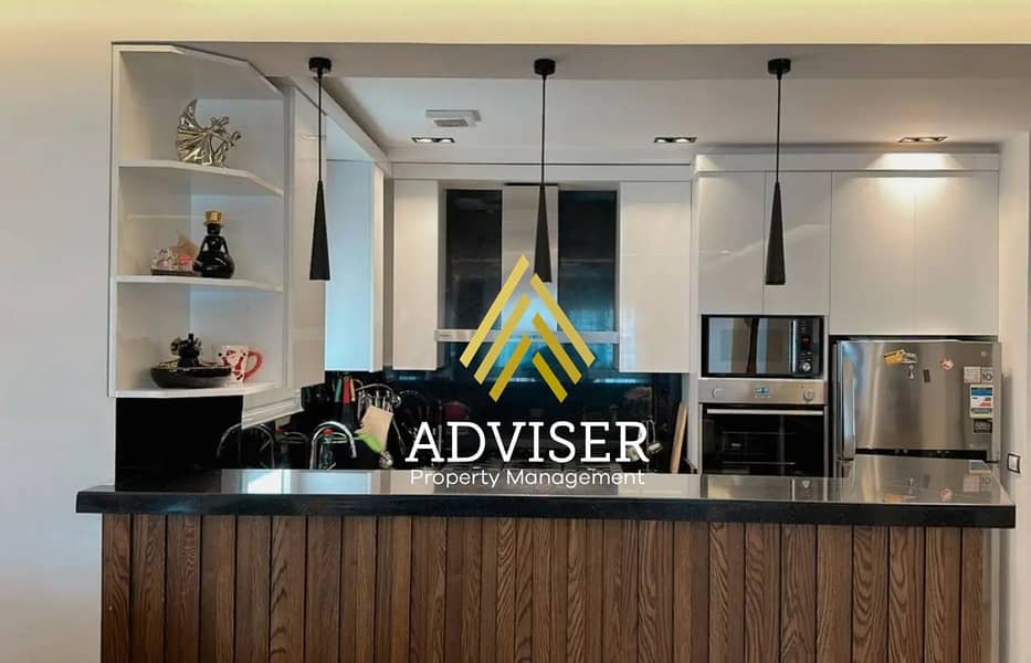 2 8187407-5d97eo. jpg