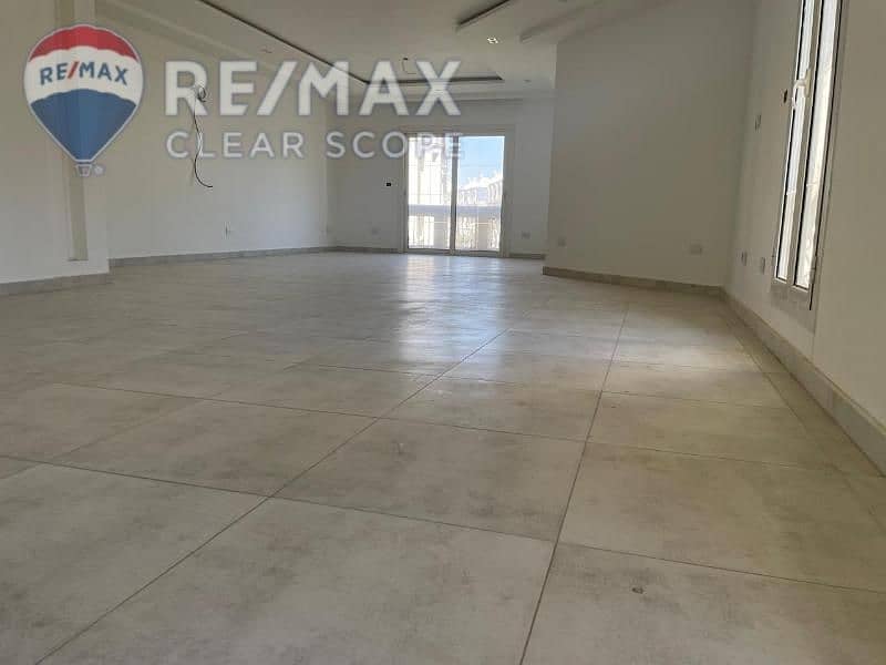 4 301f52ef-a49d-4167-a5ee-fecd8f182d59. jpg