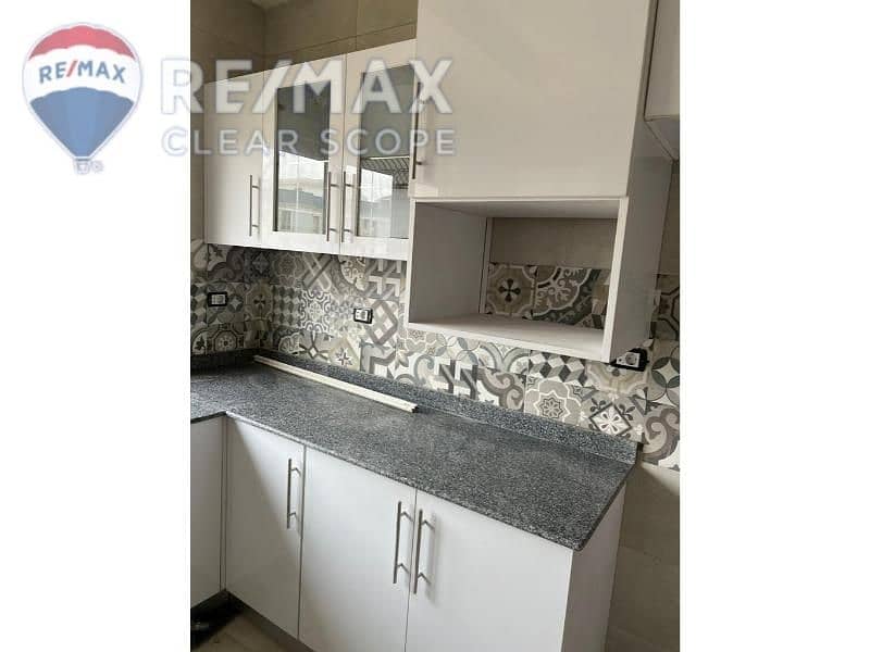 11 ea955f1e-85a4-4081-9250-3fbcf1b18ae5. jpg