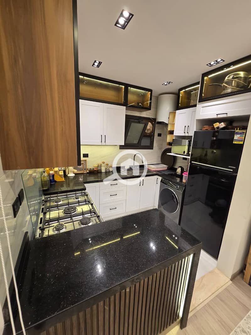 2 2a3a385b-040b-4485-9406-833ab5f6518b. jpg