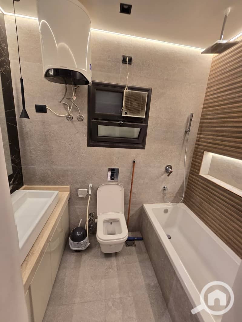 5 88e30eda-1902-407e-8f07-c6c2e12bfcae. jpg