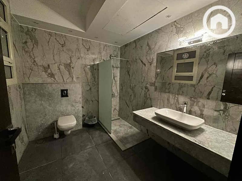 15 36fb349e-aa68-4995-8235-1b417c814f3a. jpg