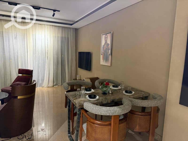 9 4478c10c-361d-4e11-8ffa-1e2cc6fb0b42. jpg