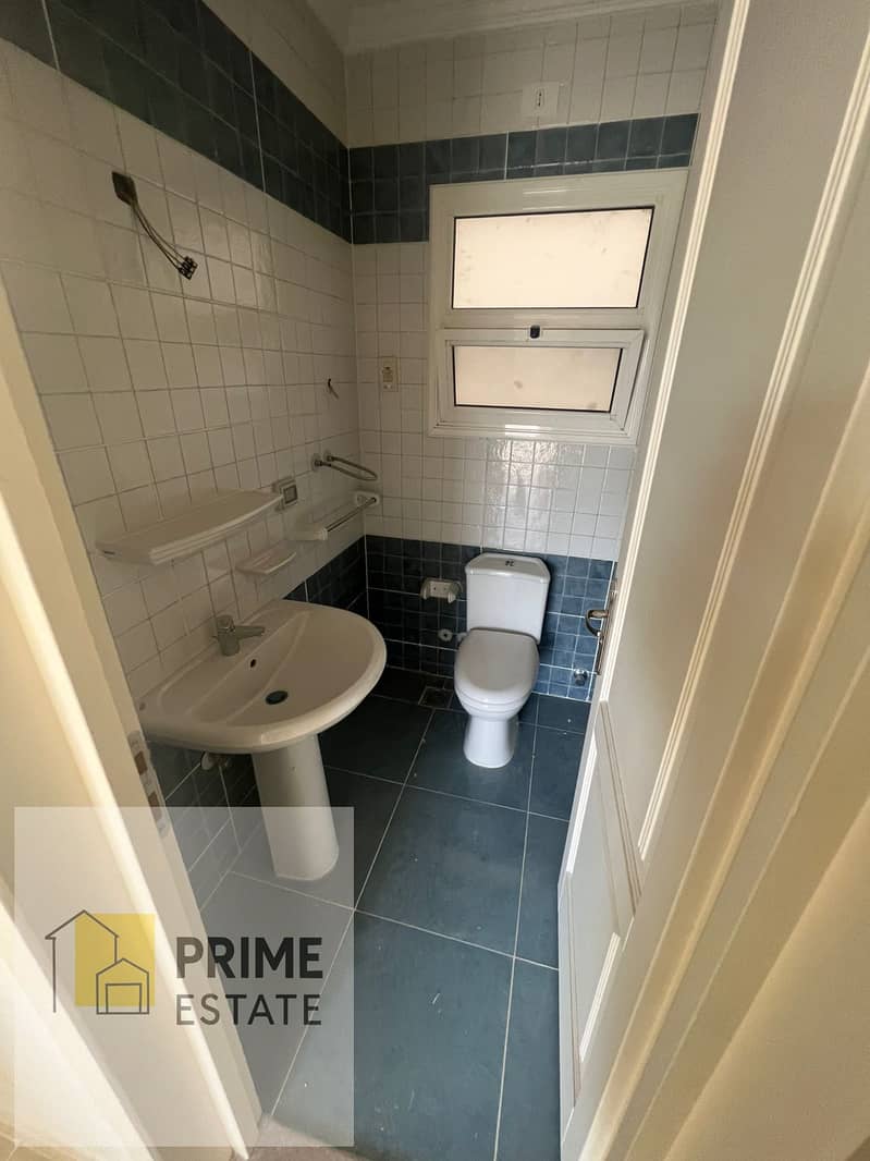 4 WhatsApp Image 2025-06-18 at 14.33. 43_b140ba08. jpg